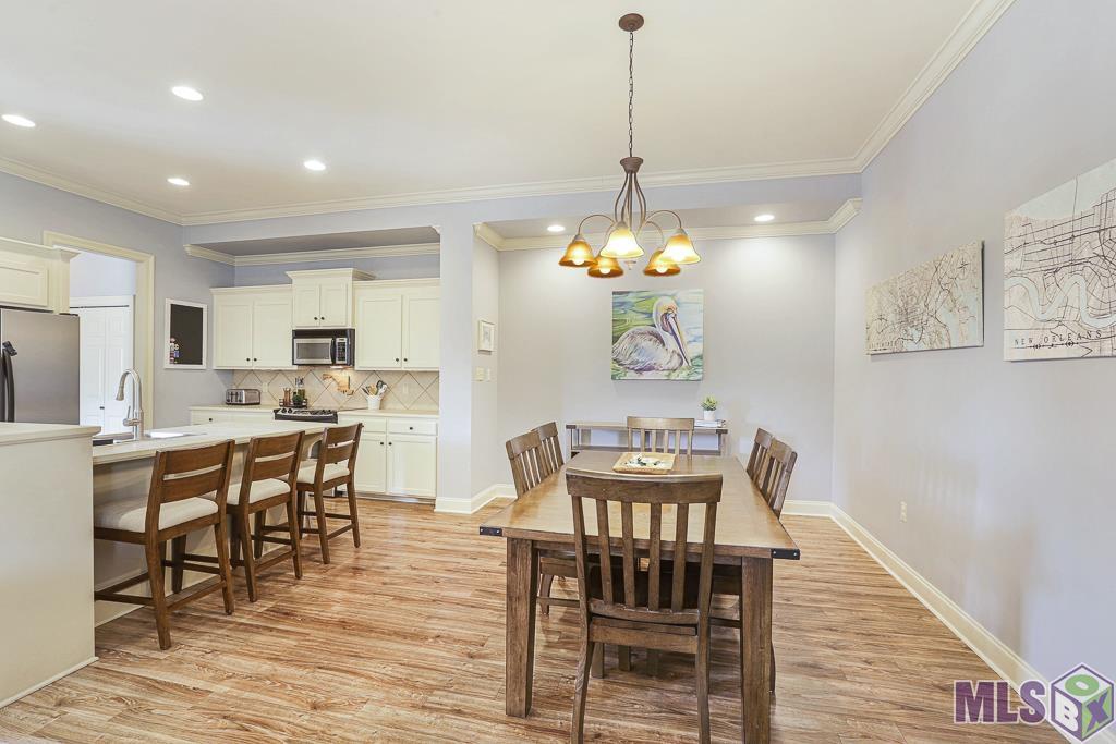 10522 Springtree Avenue Baton Rouge, LA 70810 - Photo 6 of 42 Dining/kitchen