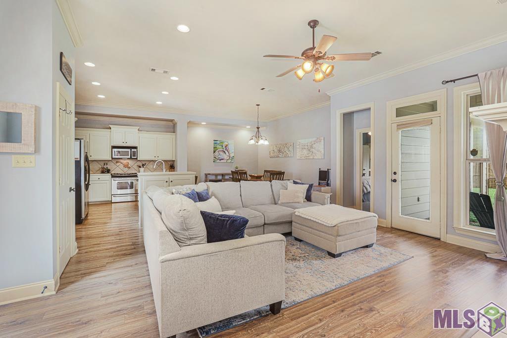 10522 Springtree Avenue Baton Rouge, LA 70810 - Photo 7 of 42 Gallery Image 7
