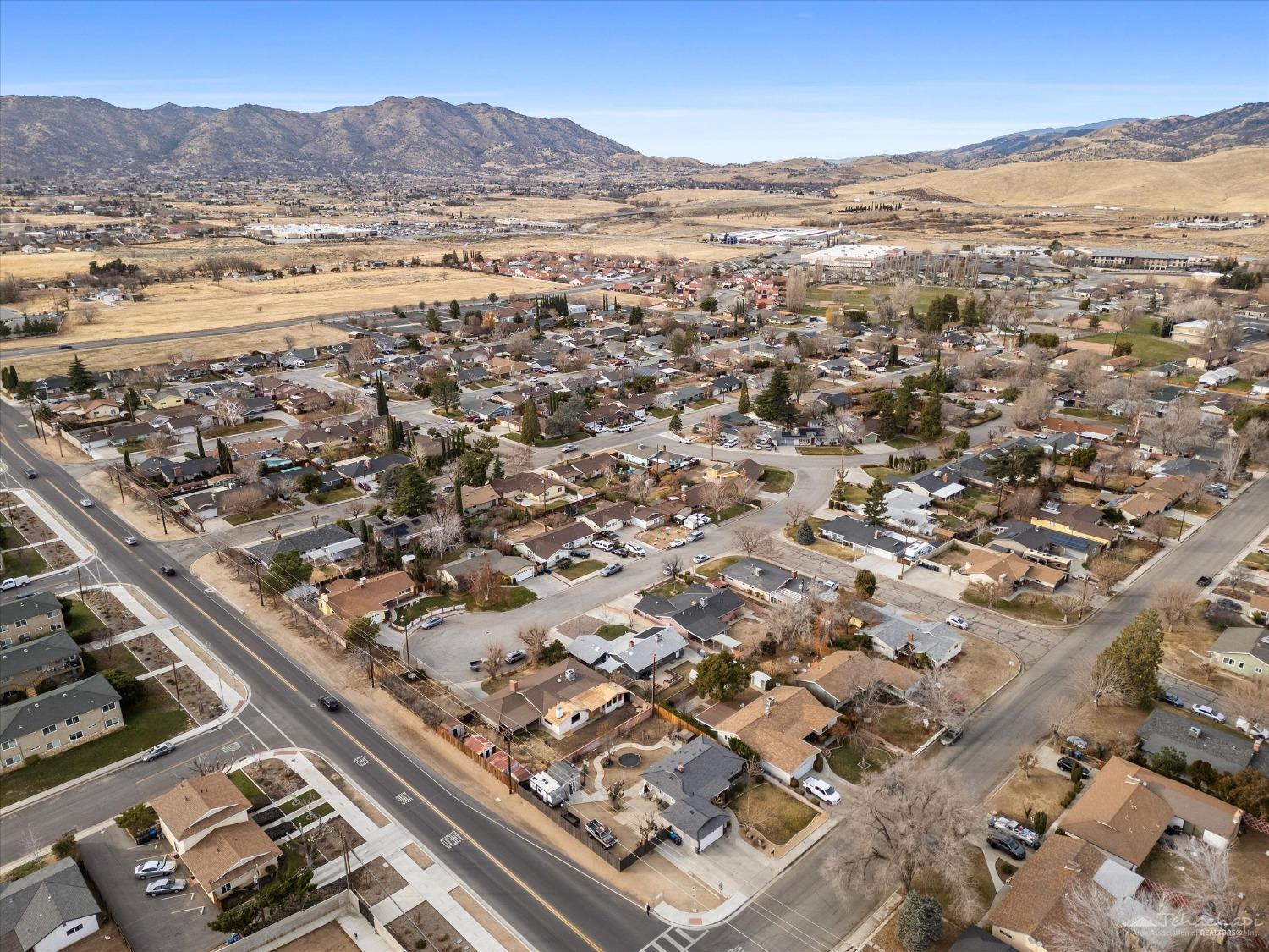 706 Merion Way Tehachapi, CA 93561 - Photo 8 of 44 Gallery Image 8