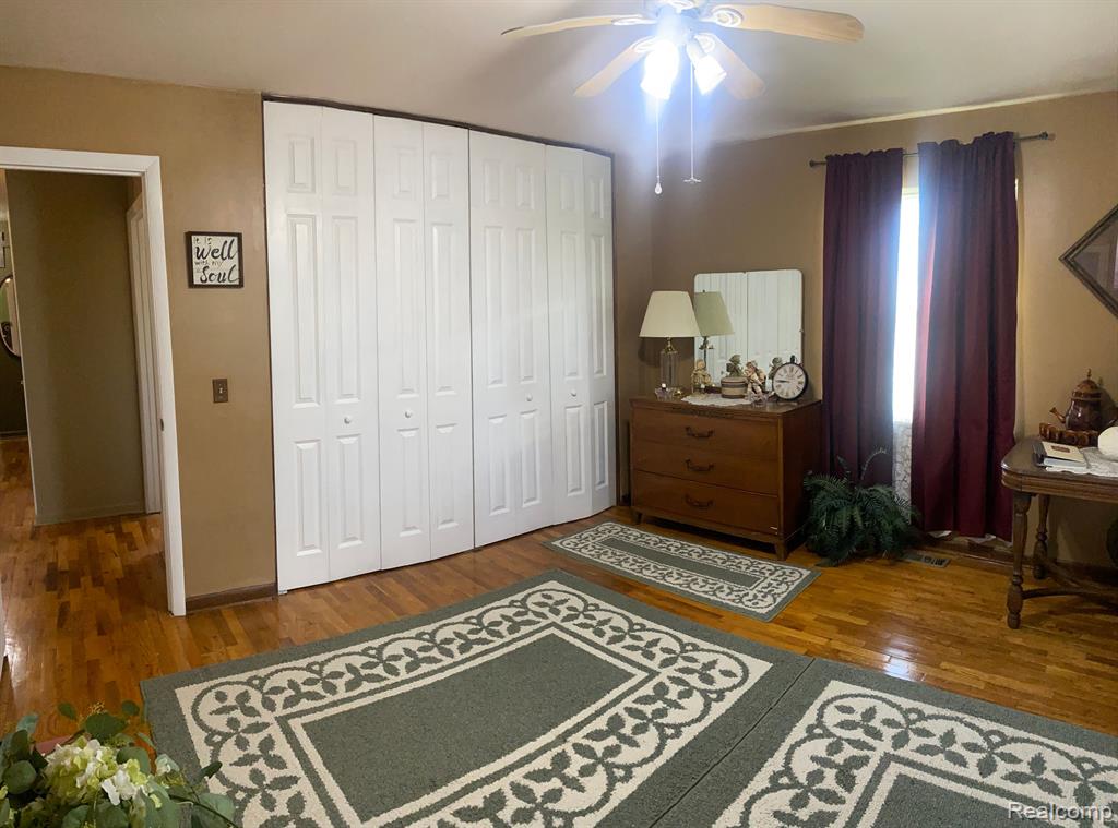 5375 Calkins Road Flint, MI 48532 - Photo 24 of 34