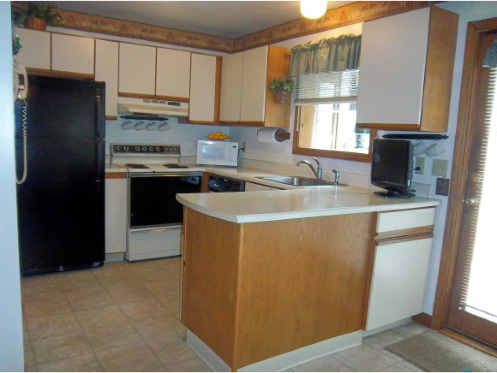 336 Intervale Road, Unit F4 Gilford, NH 03249 - Photo 12 of 35