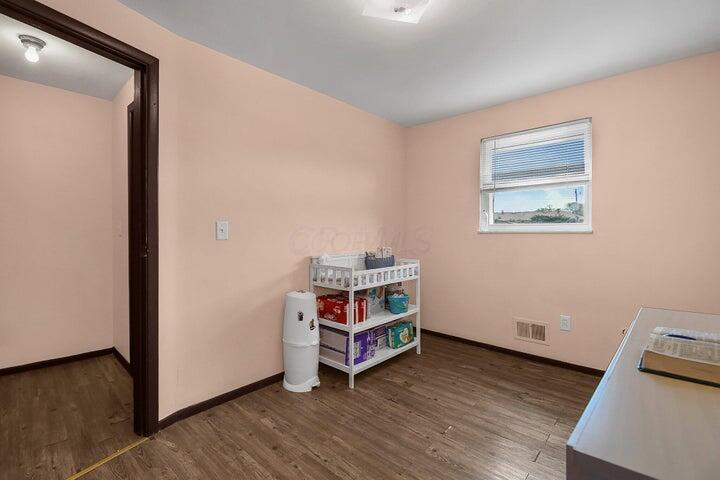 5690 Beechcroft Road, Unit B Columbus, OH 43229 - Photo 9 of 20 bedroom 22