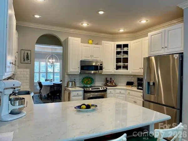 $525,000 | 4945 Brookridge Drive Northeast, Hickory, NC 28601