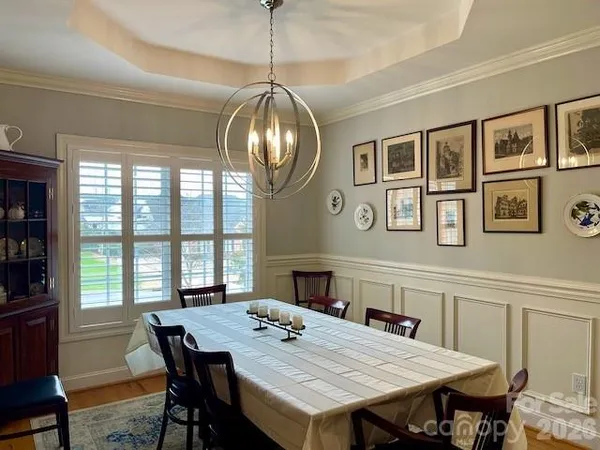 $525,000 | 4945 Brookridge Drive Northeast, Hickory, NC 28601