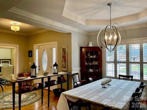 $525,000 | 4945 Brookridge Drive Northeast, Hickory, NC 28601