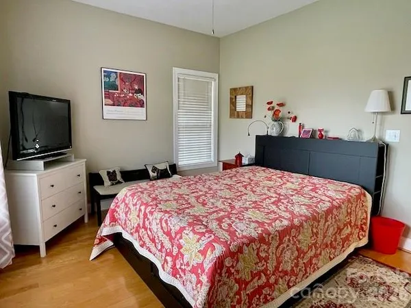 $525,000 | 4945 Brookridge Drive Northeast, Hickory, NC 28601