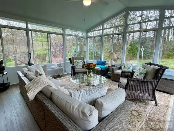 $525,000 | 4945 Brookridge Drive Northeast, Hickory, NC 28601