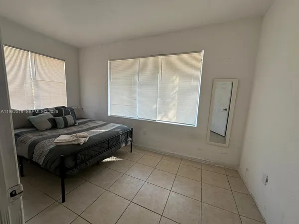 $1,750 | 1021 Northwest 3rd Street, Unit 201, Miami, FL 33128