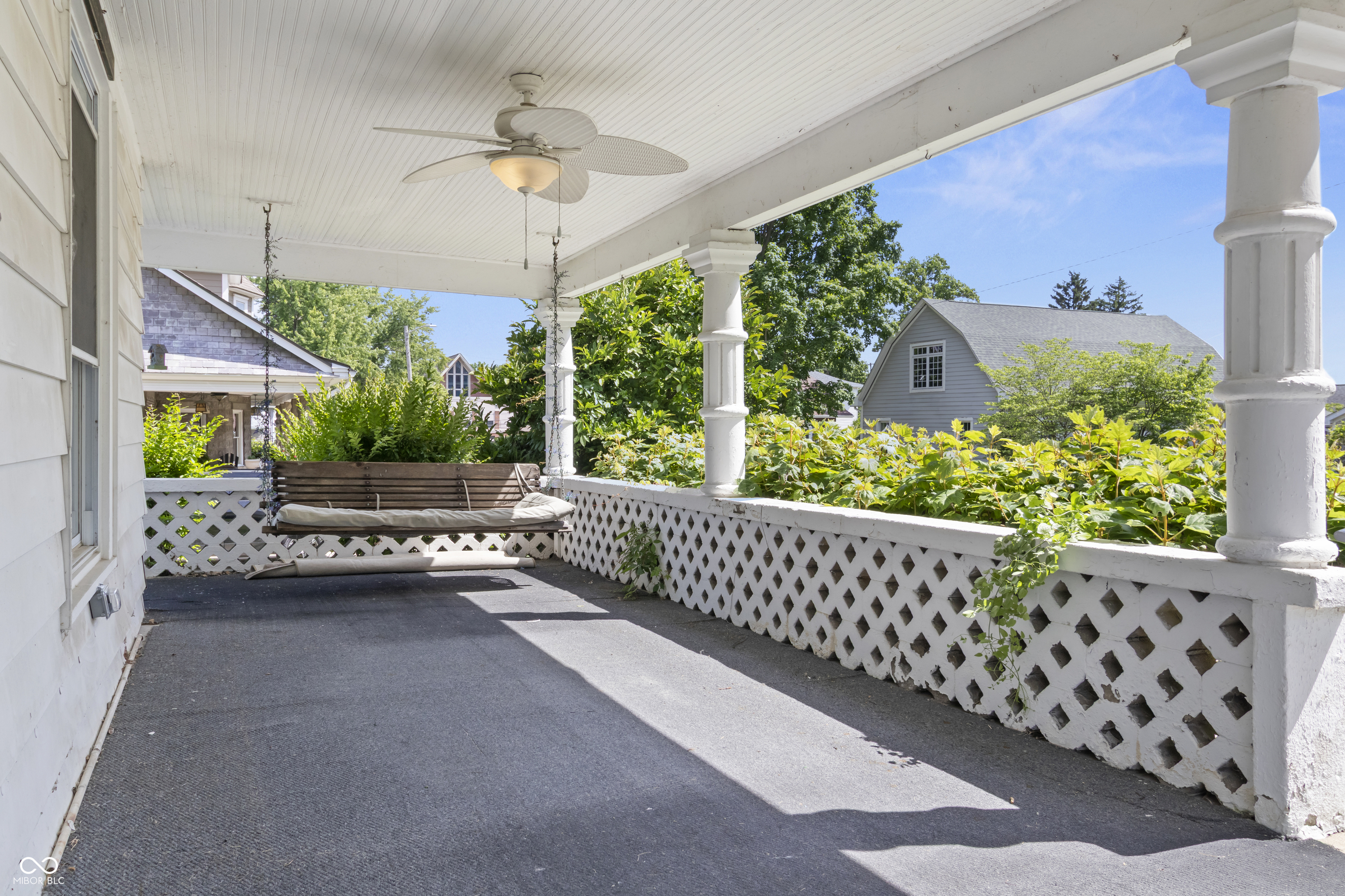 210 West Street Pendleton, IN 46064 - Photo 4 of 47