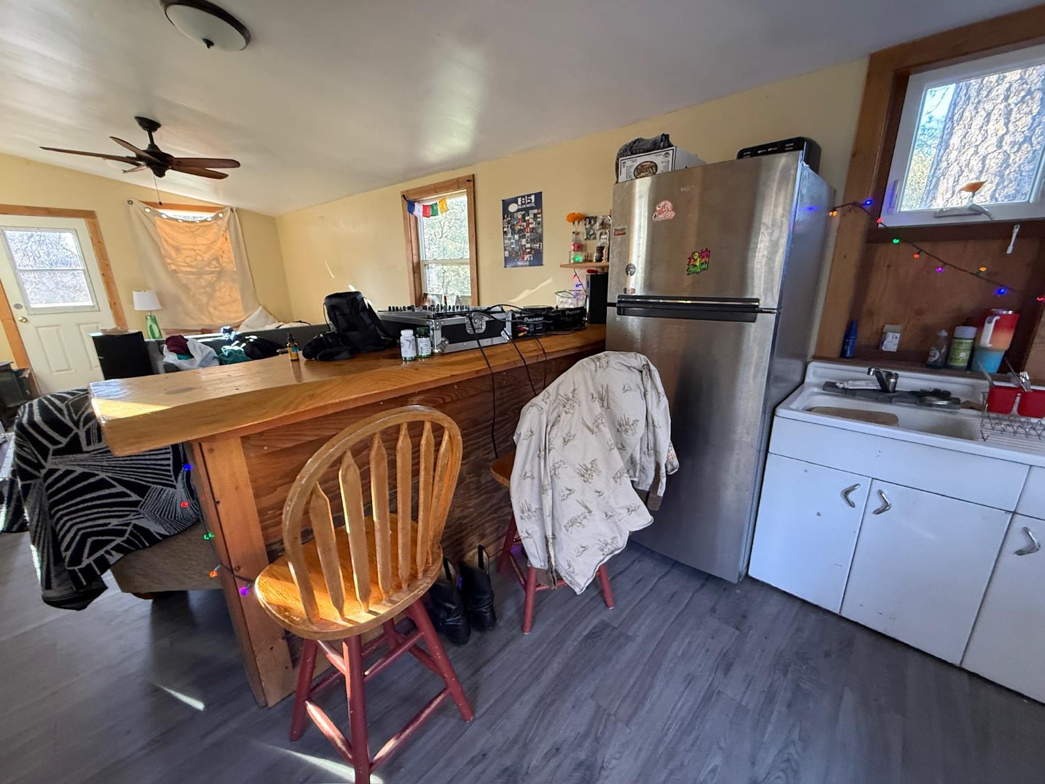 21614 Rockaway Road Nevada City, CA 95959 - Photo 33 of 56 a bed room with furniture and a window