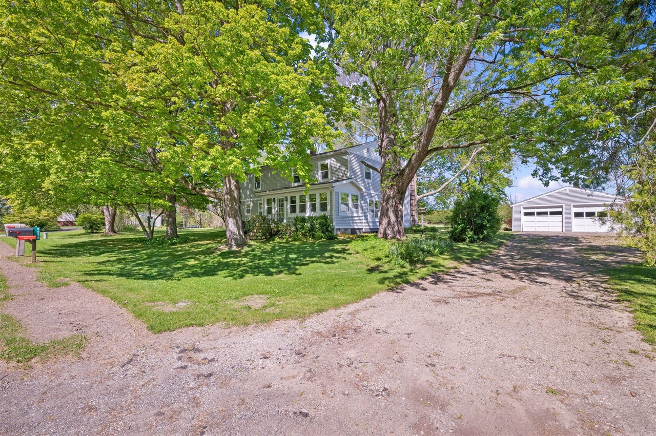 8498 Lake Road Berrien Center, MI 49102 - Photo 6 of 63