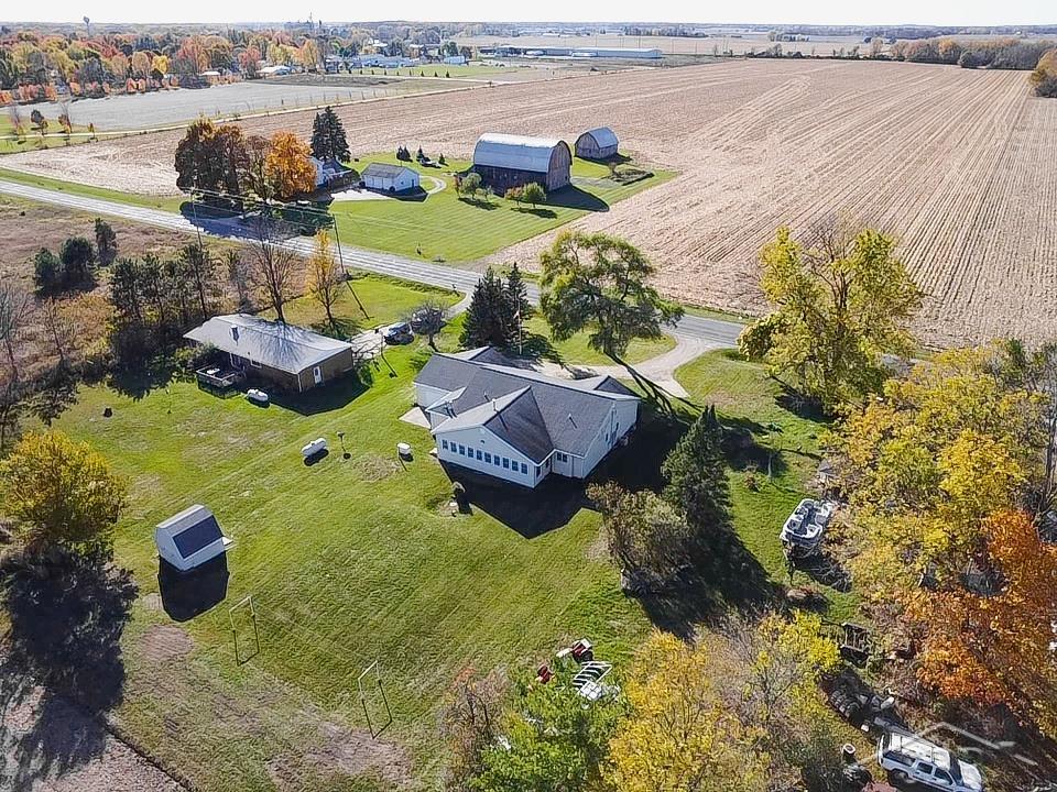 7333 South Shepherd Road Shepherd, MI 48883 - Photo 5 of 77