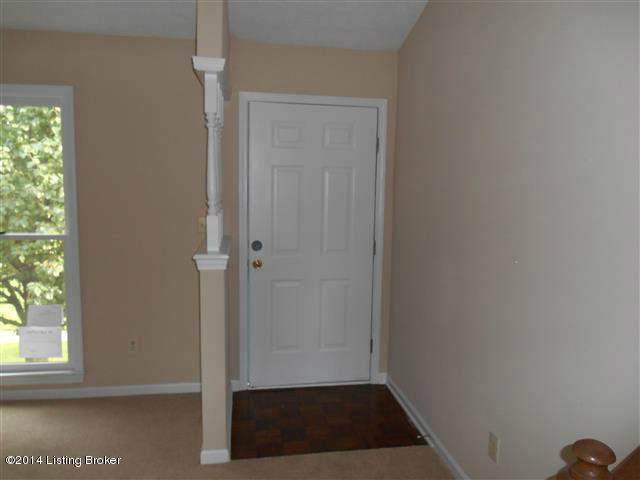 7204 Quail Ridge Road Louisville, KY 40291 - Photo 3 of 15 DSCN1935 (Small)