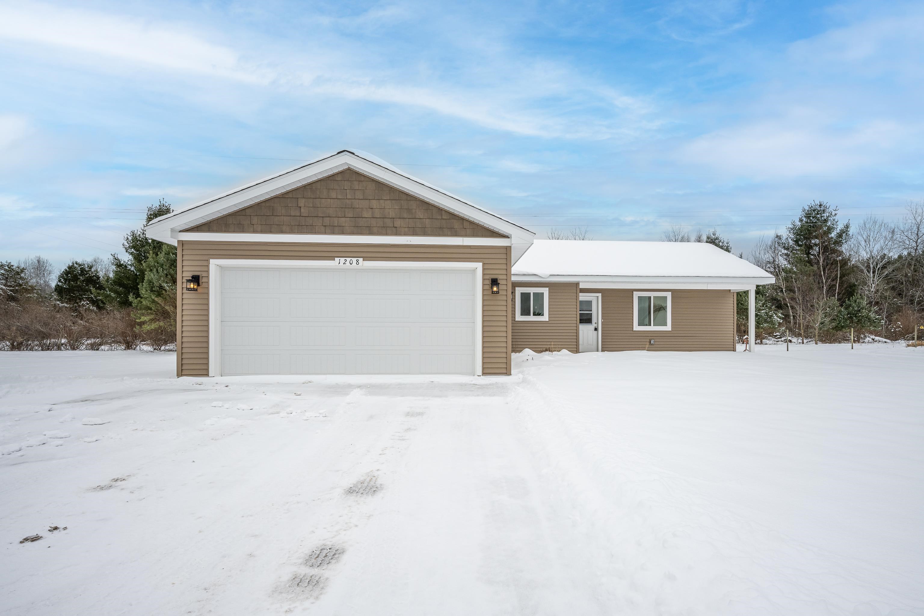 1208 Pheasant Run Gladwin, MI 48624 - Photo 7 of 42