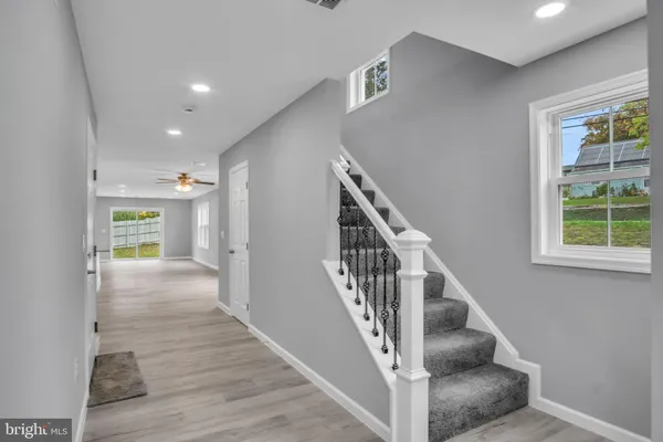 $3,000 | 1500 Embassy Drive, Unit B, Harrisburg, PA 17109