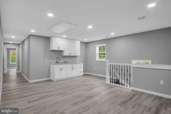 $3,000 | 1500 Embassy Drive, Unit B, Harrisburg, PA 17109