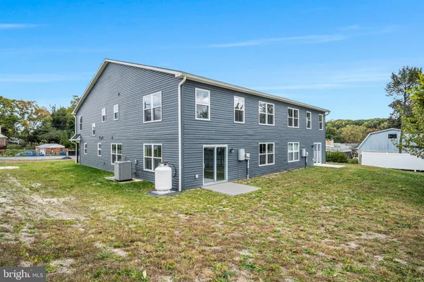 $3,000 | 1500 Embassy Drive, Unit B, Harrisburg, PA 17109