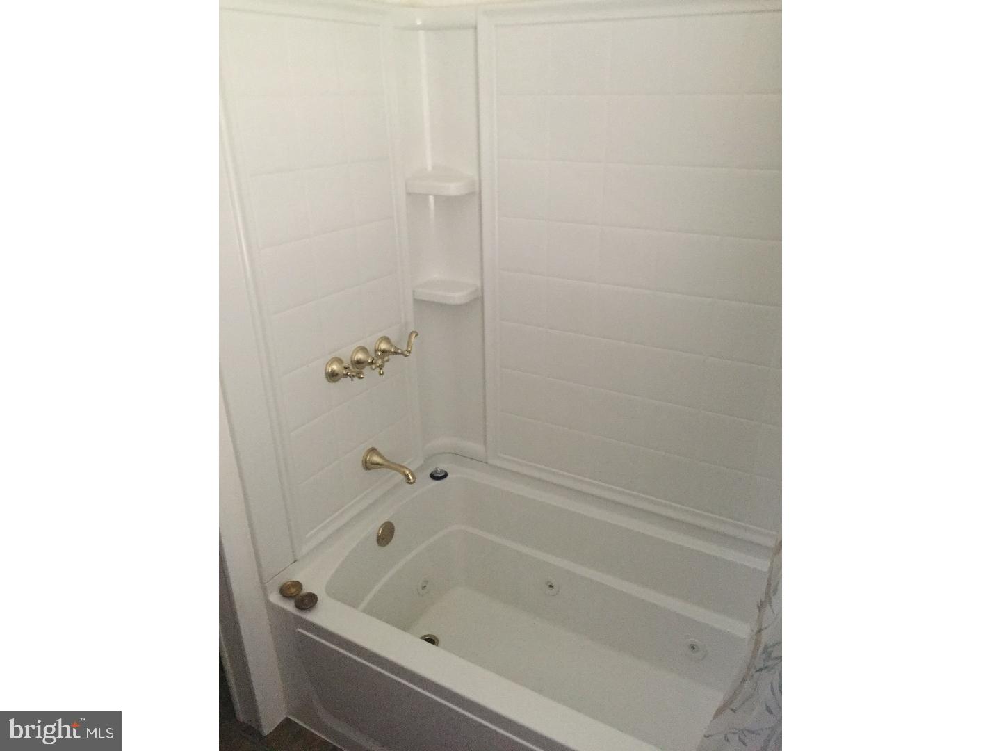 2514 Creek Road Hainesport, NJ 08036 - Photo 8 of 24 Gallery Image 8