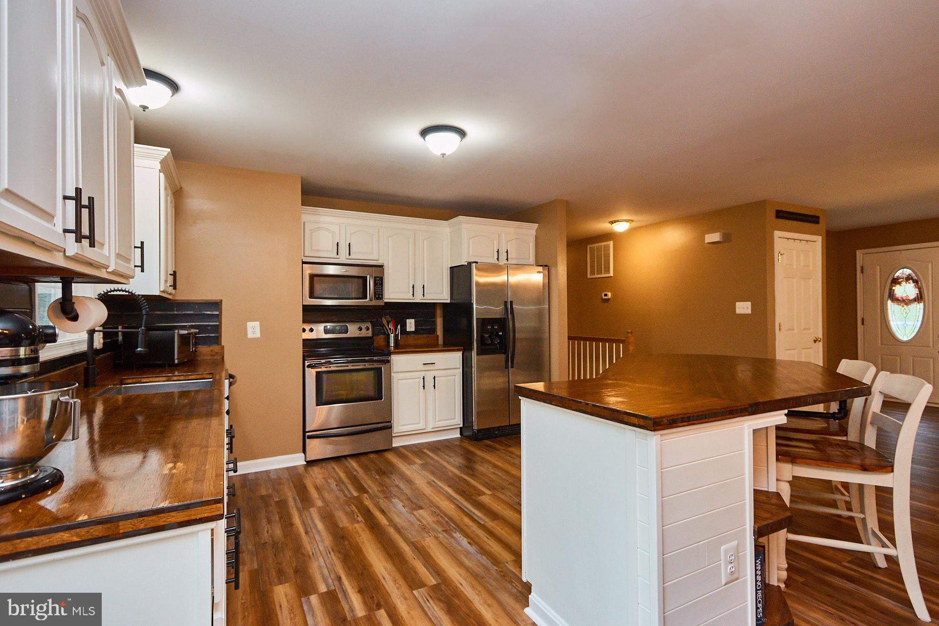 4813 Blue Mountain Road Linden, VA 22642 - Photo 12 of 30 Gallery Image 12