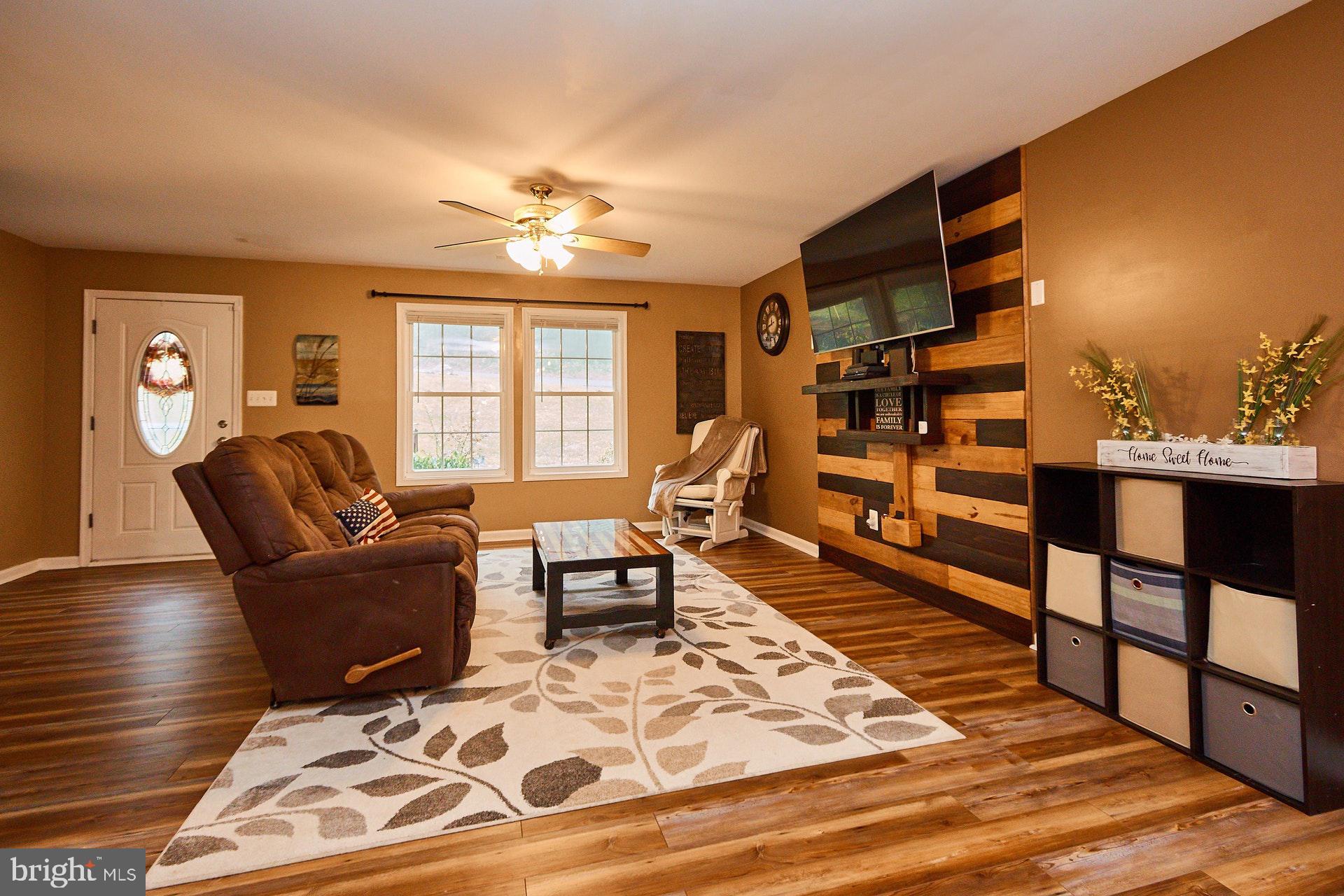 4813 Blue Mountain Road Linden, VA 22642 - Photo 4 of 30 Gallery Image 4