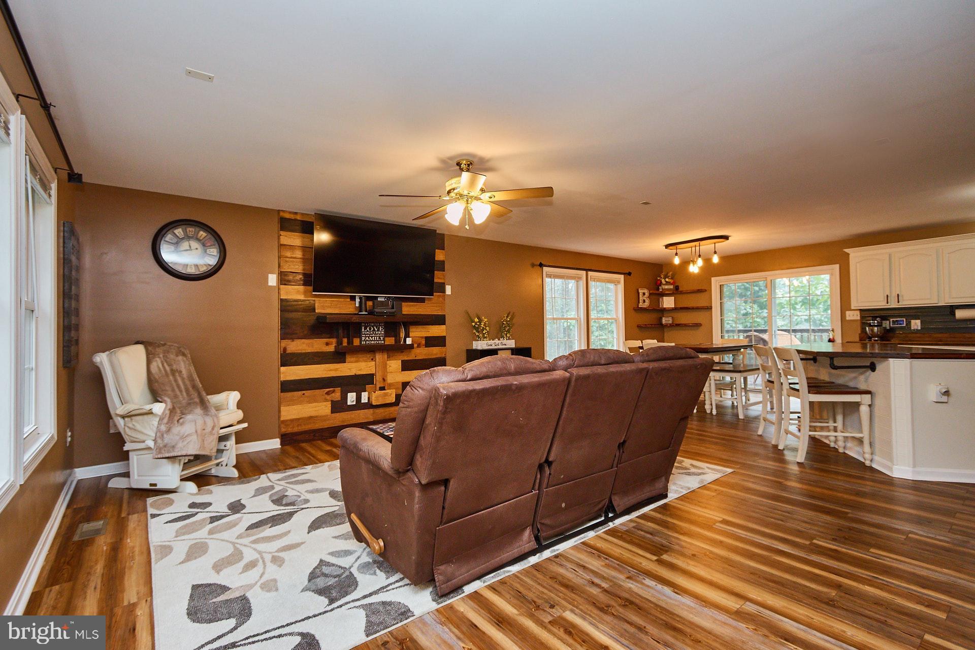 4813 Blue Mountain Road Linden, VA 22642 - Photo 5 of 30 Gallery Image 5