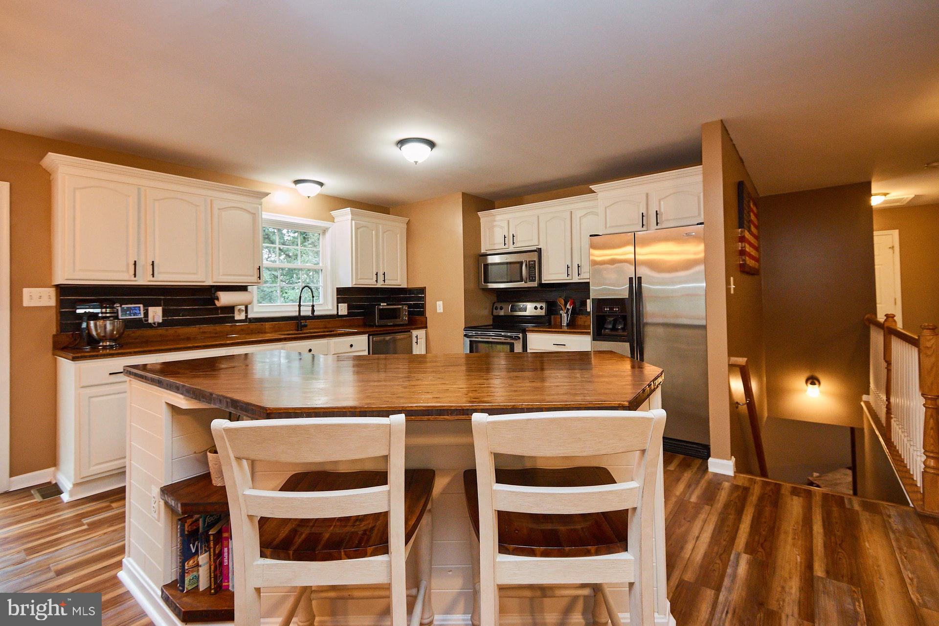 4813 Blue Mountain Road Linden, VA 22642 - Photo 9 of 30 Gallery Image 9