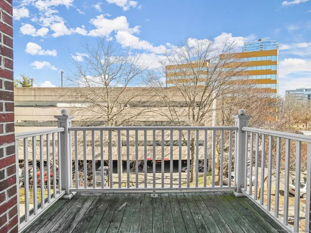 $3,400 | 35 West Broad Street, Unit 211, Stamford, CT 06902