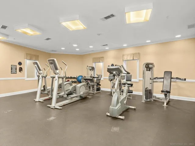 $3,400 | 35 West Broad Street, Unit 211, Stamford, CT 06902