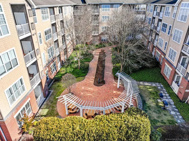 $3,400 | 35 West Broad Street, Unit 211, Stamford, CT 06902
