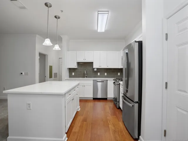 $3,400 | 35 West Broad Street, Unit 211, Stamford, CT 06902