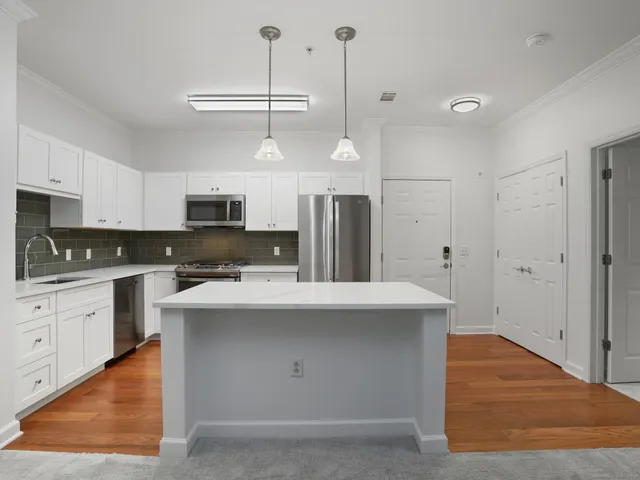 $3,400 | 35 West Broad Street, Unit 211, Stamford, CT 06902