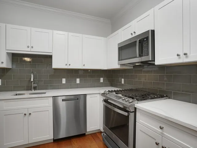 $3,400 | 35 West Broad Street, Unit 211, Stamford, CT 06902