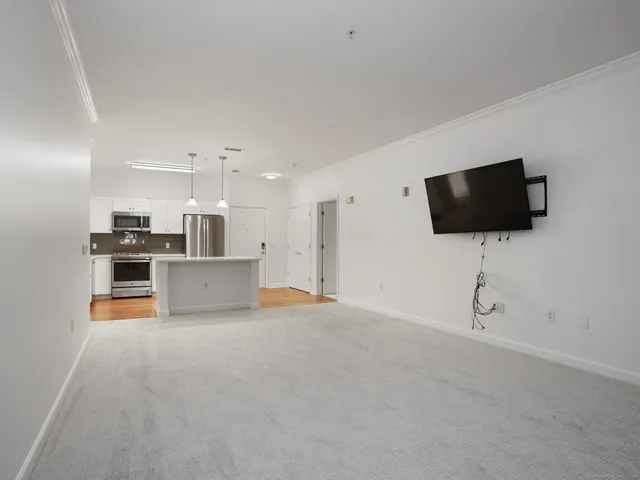 $3,400 | 35 West Broad Street, Unit 211, Stamford, CT 06902