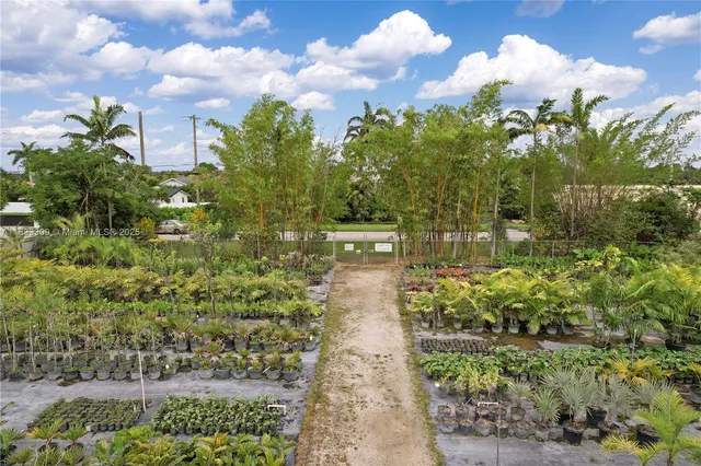 $1,100,000 | 31877 Southwest 197th Avenue, Homestead, FL 33030