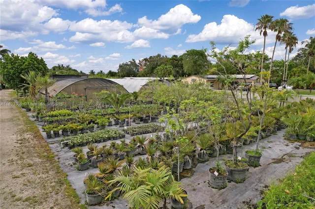$1,100,000 | 31877 Southwest 197th Avenue, Homestead, FL 33030