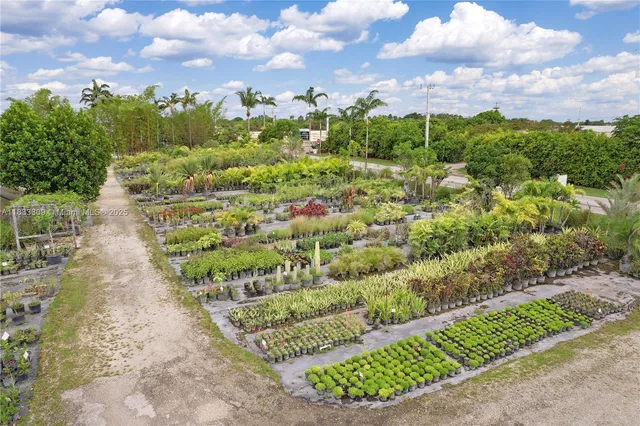 $1,100,000 | 31877 Southwest 197th Avenue, Homestead, FL 33030
