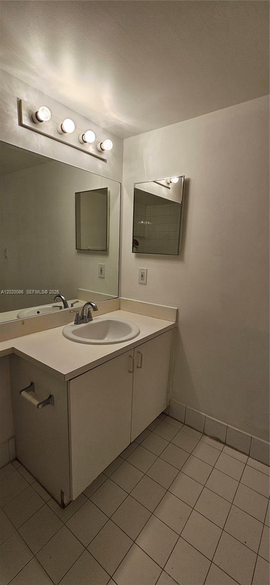 3830 Lyons Road, Unit 3013 Coconut Creek, FL 33073 - Photo 22 of 23 2nd Bathroom