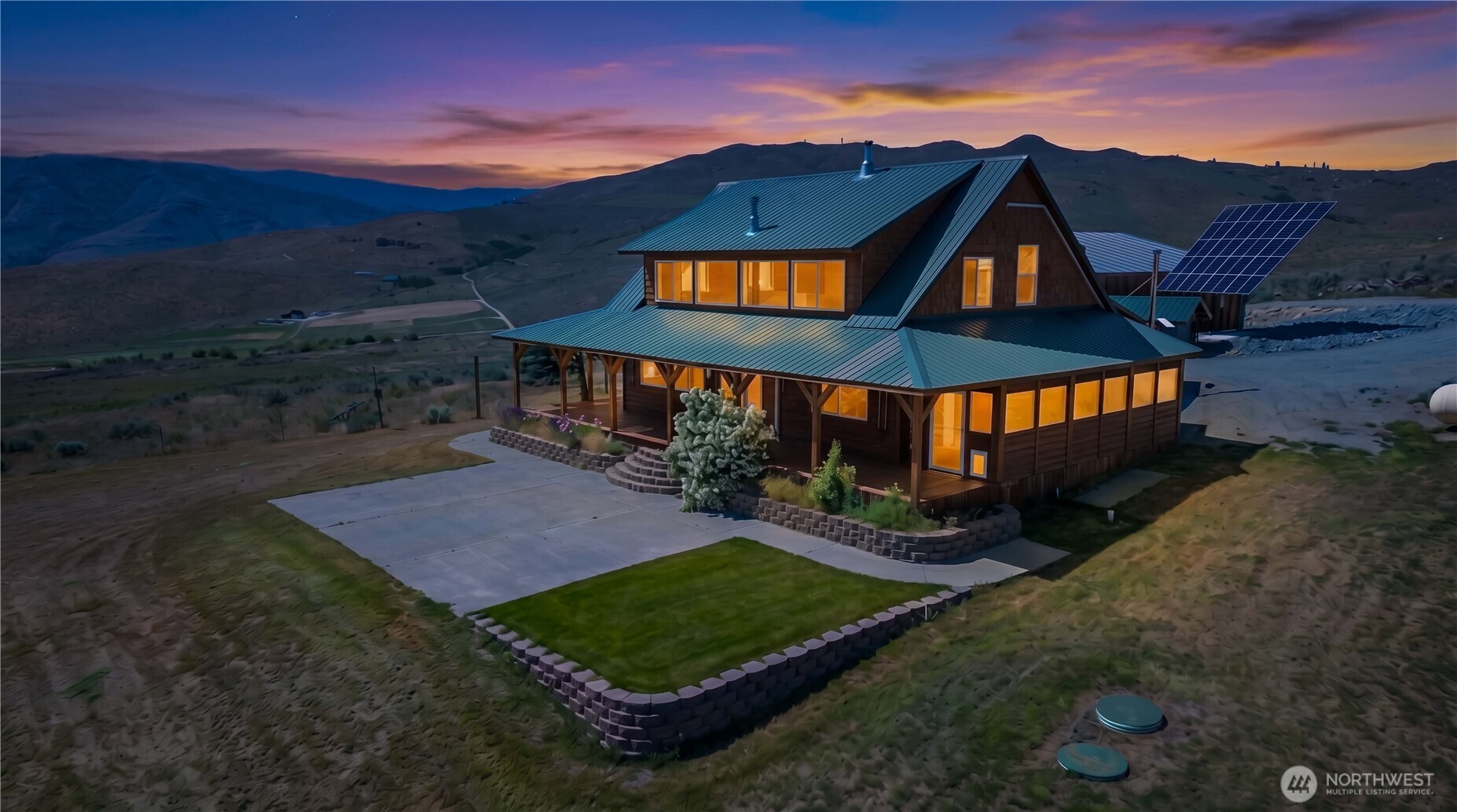 476 Bill Shaw Road Pateros, WA 98846 - Photo 1 of 40