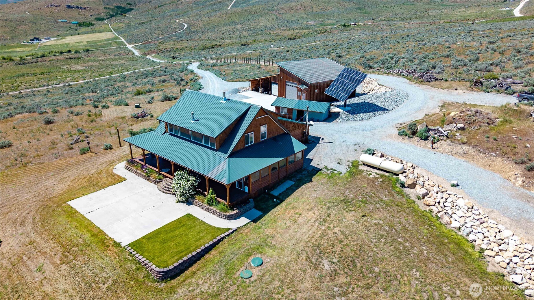476 Bill Shaw Road Pateros, WA 98846 - Photo 5 of 40