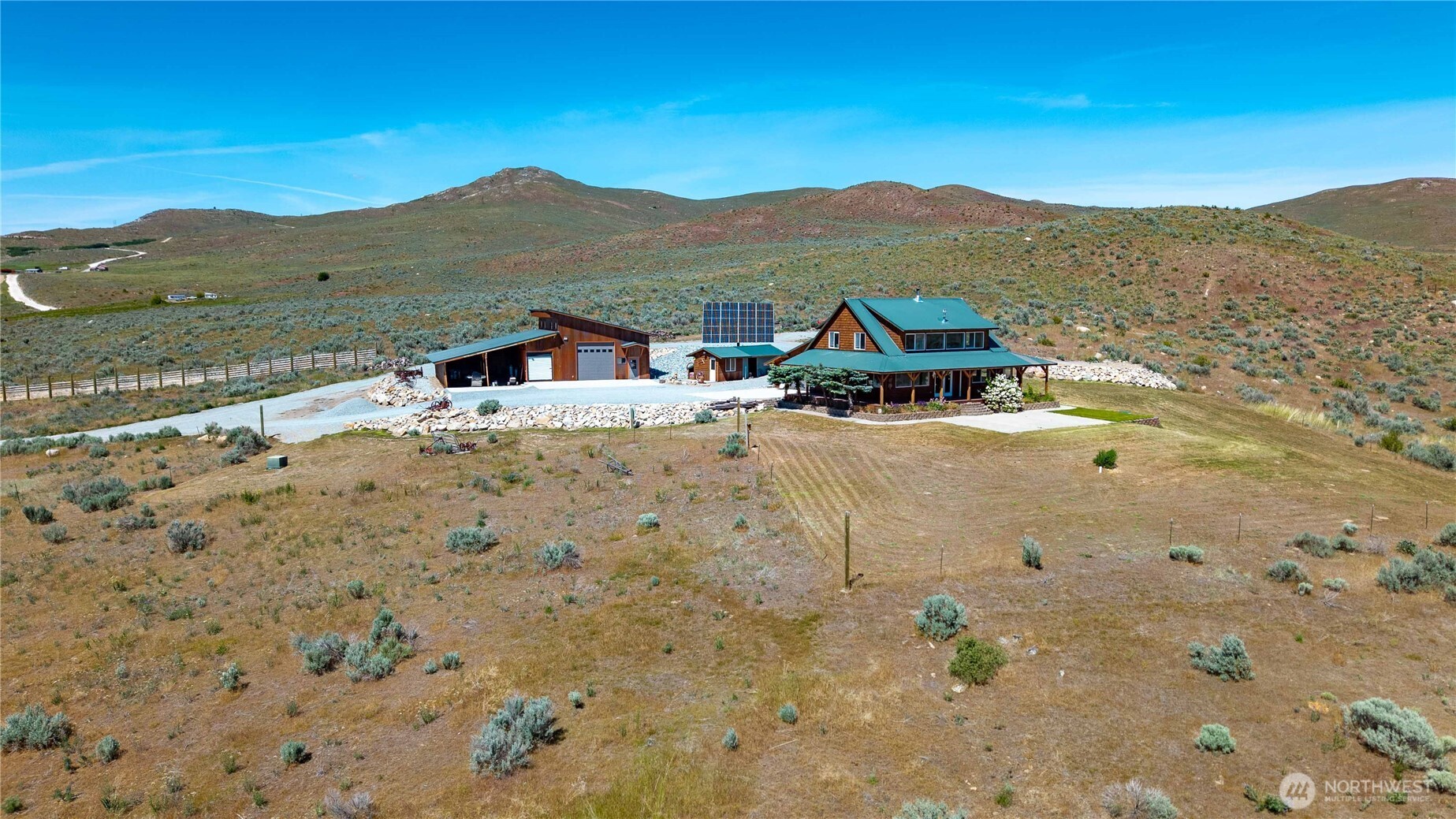 476 Bill Shaw Road Pateros, WA 98846 - Photo 6 of 40