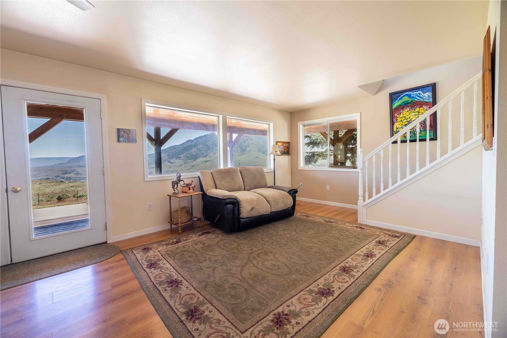 476 Bill Shaw Road Pateros, WA 98846 - Photo 9 of 40