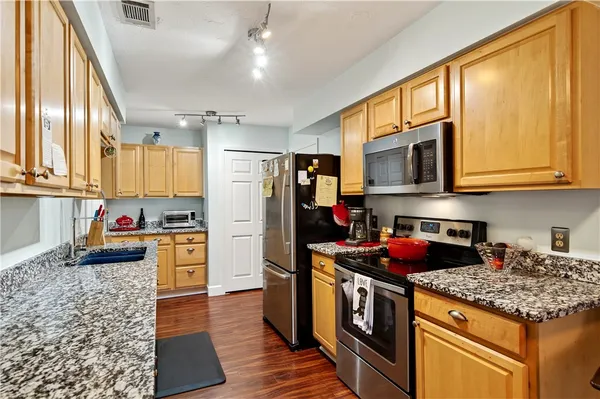 $221,800 | 725 Timber Ridge Trail Southwest, Unit B, Vero Beach, FL 32962