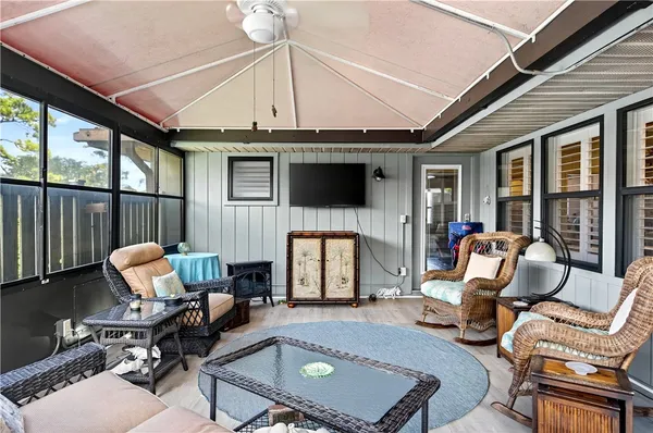 $221,800 | 725 Timber Ridge Trail Southwest, Unit B, Vero Beach, FL 32962