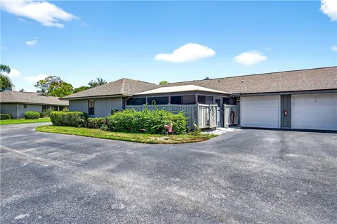 $231,800 | 725 Timber Ridge Trail Southwest, Unit B, Vero Beach, FL 32962