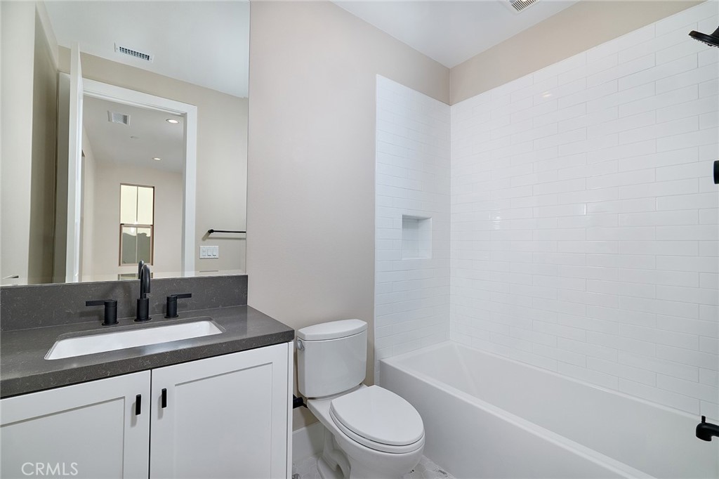 113 Oakstone Irvine, CA 92618 - Photo 60 of 62
