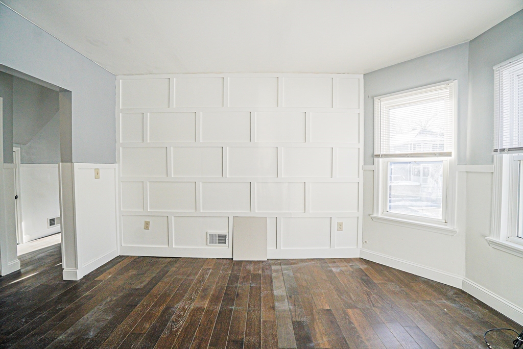 7 Rosebery Road, Unit 1 Boston, MA 02136 - Photo 9 of 37