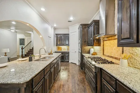 $899,000 | 5717 Naples Drive, Flower Mound, TX 75028