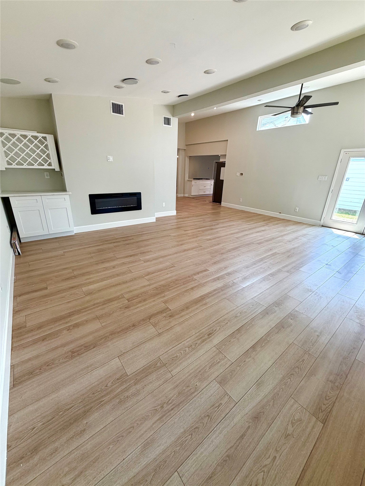 1925 Pech Road Houston, TX 77055 - Photo 8 of 22 Gallery Image 8