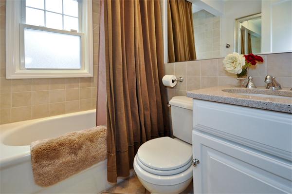 18 Marshall Road Natick, MA 01760 - Photo 10 of 24 Gallery Image 10