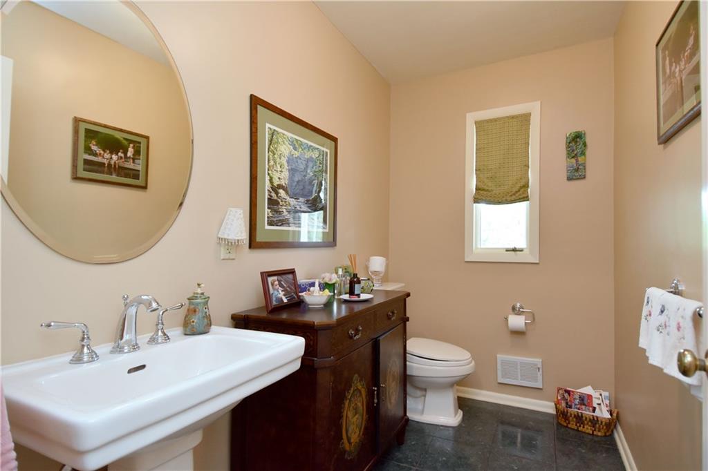 401 Buckingham Road Fox Chapel, PA 15215 - Photo 17 of 25 Gallery Image 17